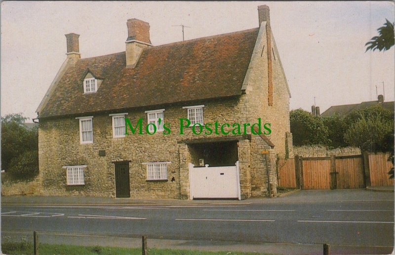 Northamptonshire Postcard-Higham Ferrers,Archbishop Chichele's BirthplaceRS32487