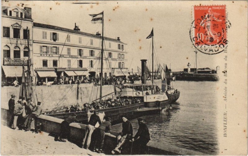 CPA HONFLEUR Arrivee du Bateau du Havre (1225461)