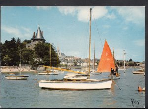 France Postcard - Pornic - Entree Du Port Devant Le Chateau   B2680