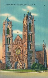 USA Sacred Heart Cathedral Newark New Jersey Linen Postcard 07.43