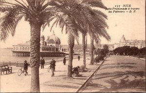 France Nice Jetee-Promenade a travers les Palmiers