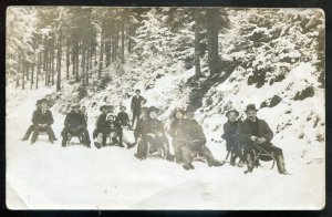 h2952 - REAL PHOTO POSTCARD 1910s Winter Sport. Sledding