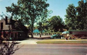 Opelika Alabama Golden Cherry Motel Street View Vintage Postcard K46894