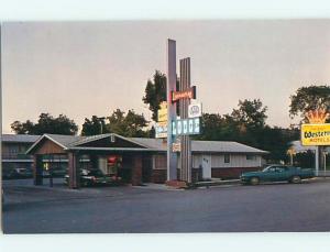 Unused Pre-1980 OLD CARS & LUXURY LODGE MOTEL Spearfish South Dakota SD u2909