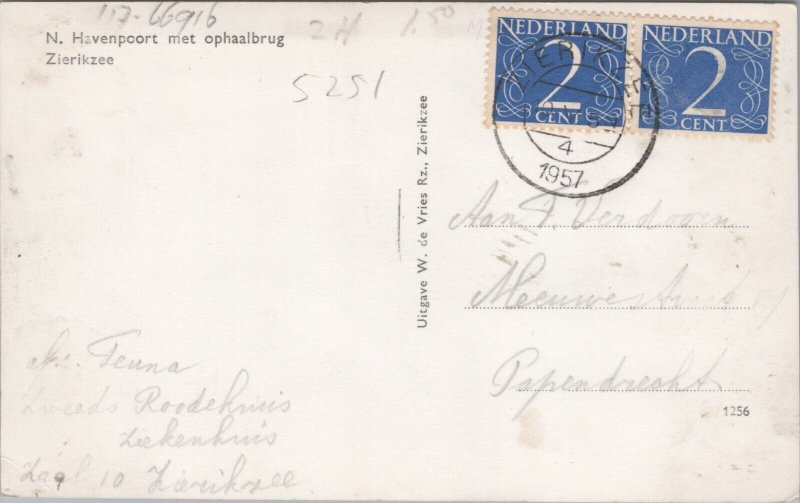 Netherlands Zierikzee Noordhavenpoort met Ophaalbrug RPPC 04.96