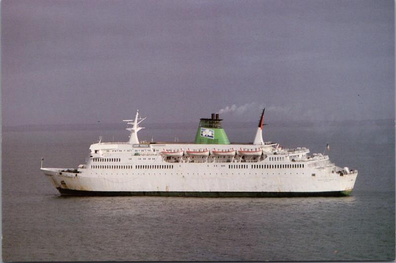 Saint Patrick II Irish Ship Rosslare to France Unused Vintage Postcard D41