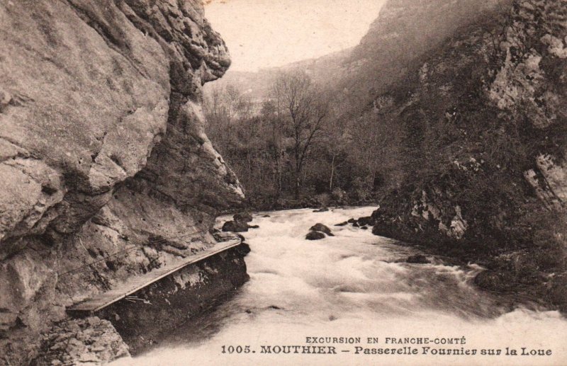 Excursion en Franche-Comte,Passerelle Fournier sur la Loue,Mouthier,France BIN