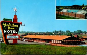 Postcard Swimming Pool at Holiday Inn Hotel on Route 66 in St. Louis, Missouri