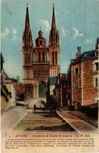 CPA ANGERS - Cathédrale et Montée St-MAURICE (296942)