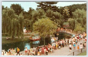 1972 STORYTOWN USA LAKE GEORGE NEW YORK CIRCUS ACTS SHOWS FUN RIDES POSTCARD