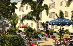 St Petersburg, FL Florida  PENNFLORA HOTEL  Patio  ca1940's Advertising Postcard