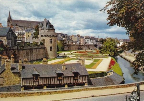 France Vannes Les Remparts et la tour de Connetable