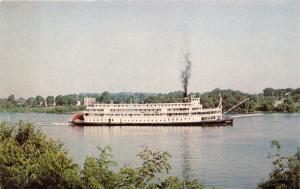 DELTA QUEEN PADDLE WHEEL STEAMER SHIP BASED IN CINCINNATI OHIO POSTCARD c1960s