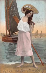 WOMAN HOLDING OAR POSING IN FRONT OF SAILBOAT~E L SERIE #998 ART POSTCARD c1907