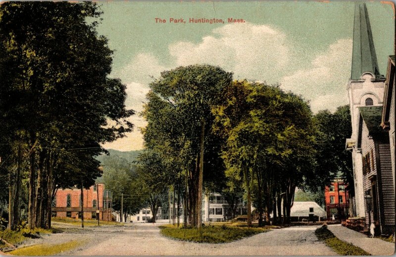 View of The Park, Huntington MA Vintage Postcard I29