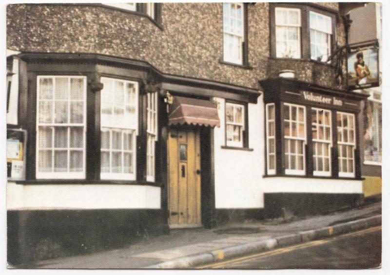 Dorset; Lyme Regis, The Volunteer Inn PPC, Unposted, c 1970's