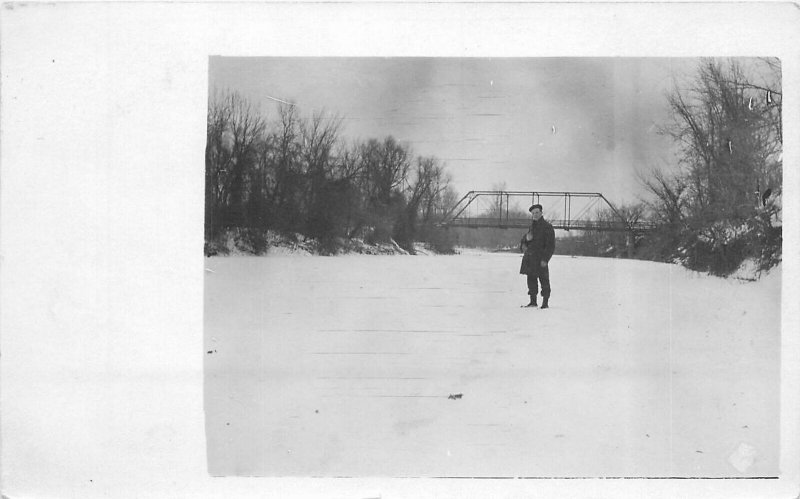 Postcard RPPC Illinois Chicago Man frozen river Bridge 23-8343