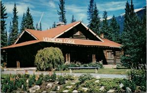 Vermilion Lodge & Cabin Camp Kootenay Park BC btwn Banff & Radium Postcard D71