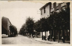 CPA LE LUC Place Jean-Jaures (1111794)