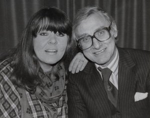 Spike Milligan of The Goons & Wife Shelagh 1986 TV Times Press Photo