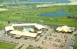 WEST PALM BEACH, FL Florida  RAMADA INN & GOLF COURSE  Aerial  Chrome Postcard