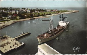 CPA OUISTREHAM RIVA-BELLA - L'Astree Entrant au Port (1228194)