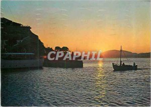 Postcard Modern Hydra Arrive at the Port Evening Boat