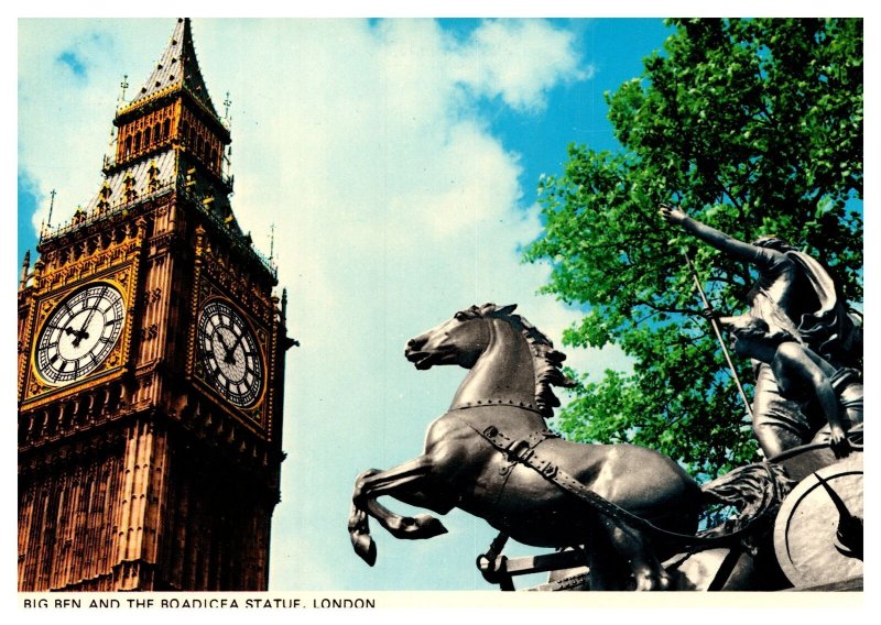 Postcard UK ENG London - Big Ben and the Boadicea Statue