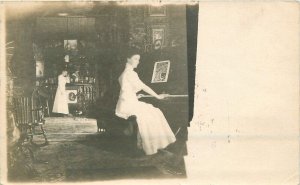 Postcard RPPC Colorado Leadville 1907 Woman playing piano Interior 23-6488