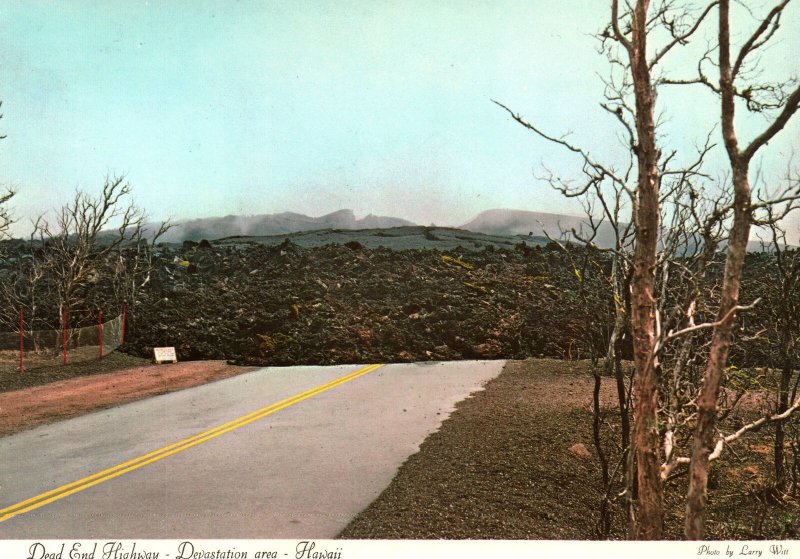 CONTINENTAL SIZE POSTCARD DEAD END HIGHWAY DEVASTATION AREA OF HAWAII 1960s