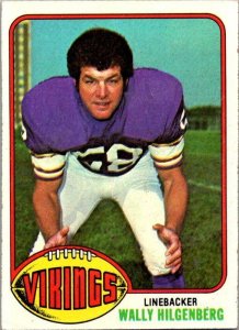 1976 Topps Football Card Wally Hilgenberg Minnesota Vikings sk4435