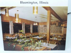 Bob Johnsons Brandtville Restaurant Bloomington Illinois USA Vintage Postcard