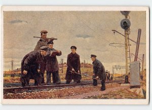 Railroad Workers Osenev Socialist Realist Soviet USSR 4x6 1950s Vintage Postcard