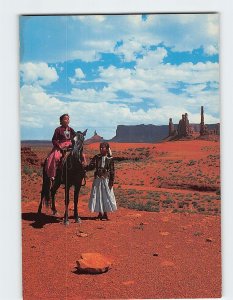 Postcard Navajo American Indian girls, Monument Valley