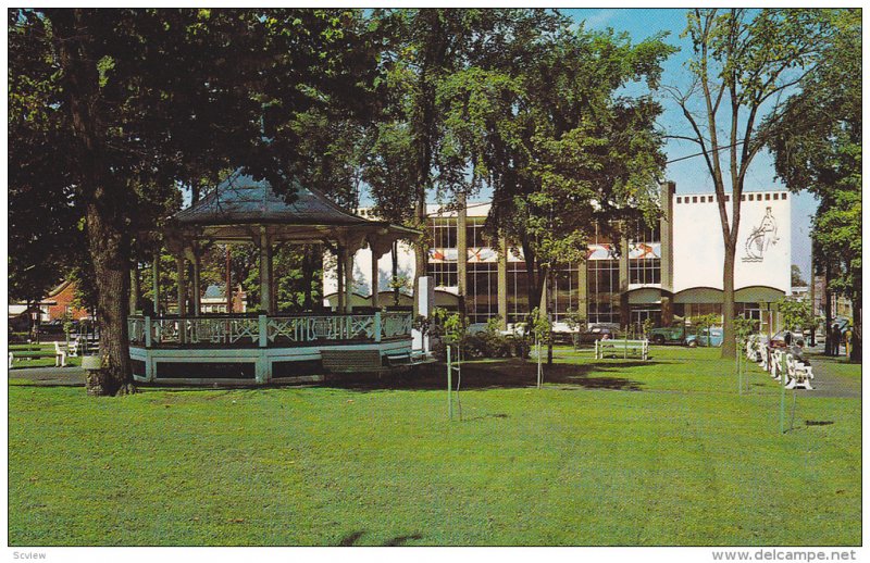 Band Stand , Le Parc St-Frederic , DRUMMONVILLE , Quebec , Canada , 50-60s