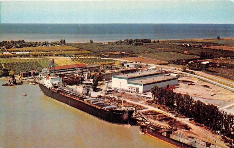 Ontario    Ocean-Going Ships in Dry Dock, St. Catharines