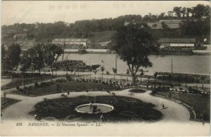 CPA Bayonne Le Nouveau Square FRANCE (1123983)