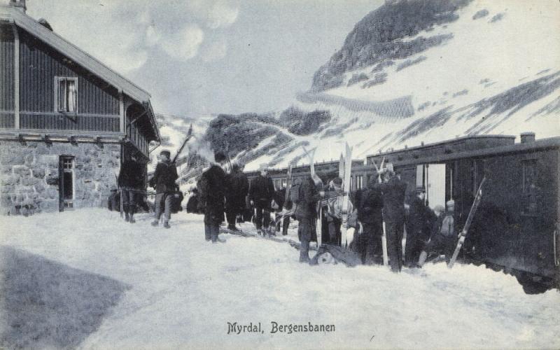 norway norge, MYRDAL, Bergensbanen, Railway Station, Train, Skiing (1910s)