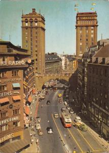 BR85191 stockholm kungsgatan med kingstornen sweden car voiture  bus