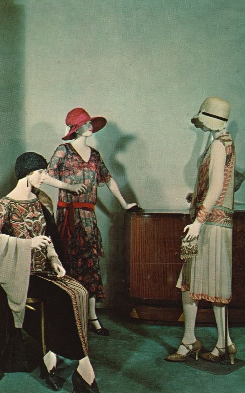 Vintage Postcard Fashion Wing Philadelphia Museum Of Art Black Velvet Dress PA