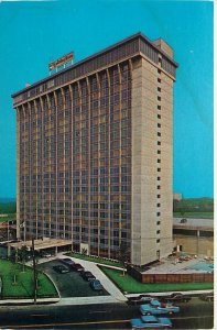 Philadelphia, Pennsylvania Holiday Inn Hotel City Line Ave  Vintage Postcard