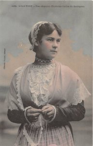 br107276 l ile tudy une elegante etude des coiffers de bretagne france costume