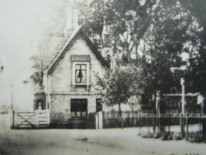 Leicester LONDON ROAD TOLL-GATE (c1878) c1904 RP Postcard