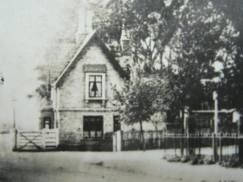 Leicester LONDON ROAD TOLL-GATE (c1878) c1904 RP Postcard