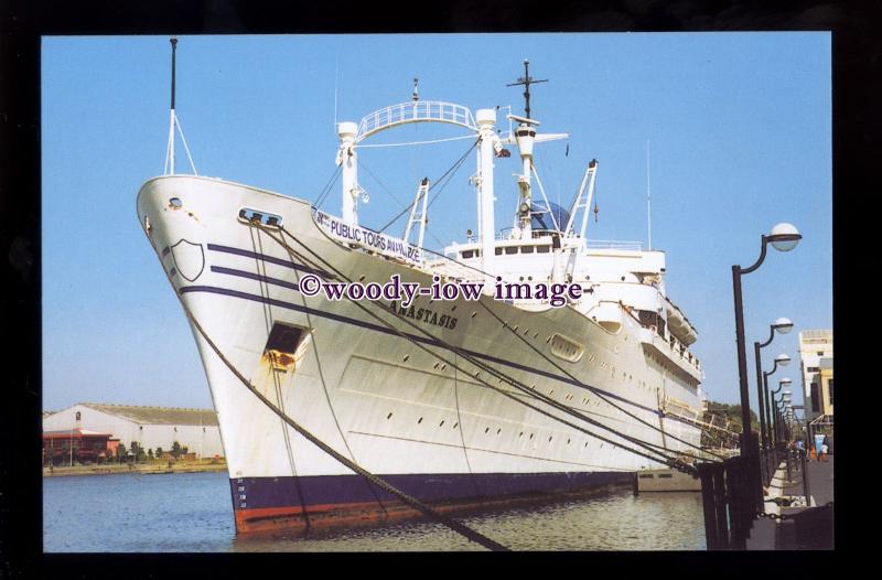SIM0337 - Mercy Ship-Liner - Anastasis , built 1953 ex Victoria - postcard