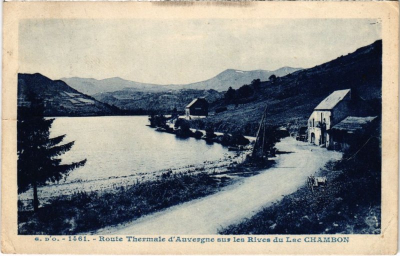 CPA Route THERMale d'Auvergne sur les Rives du Lac CHAMBON (106161)