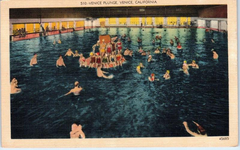 VENICE, CA California  VENICE  PLUNGE  Swimmers  c1940s Linen  Postcard