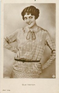 Cinema star film beauty actress postcard Suzy Vernon