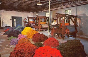 Hand-Operated Looms, Biltmore Industries Asheville, North Carolina NC  