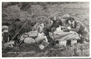 Military Dutch postcard Oefening verbindingsdienst RPPC 3.30